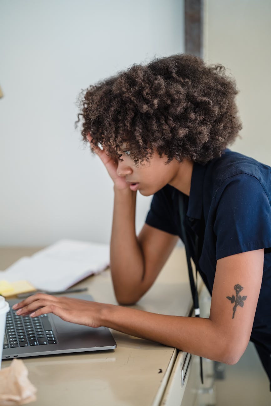 businesswoman using a laptop